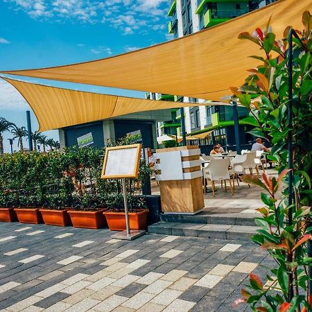 Sole Aparthotel Pool & Spa Mamaia Nord Navodari Exterior photo
