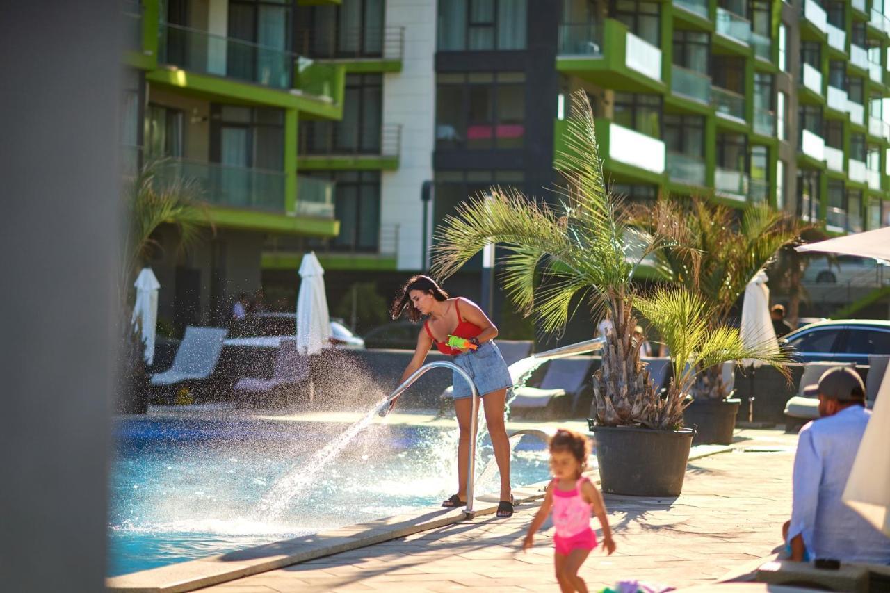 Sole Aparthotel Pool & Spa Mamaia Nord Navodari Exterior photo